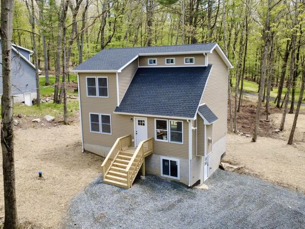 101 Pine Drive, Shohola, PA 18458