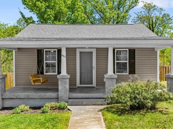 903 Norman Street , Reidsville, NC 27320