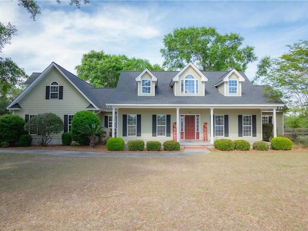 687 Mallard Pointe Drive, Douglas, GA 31535