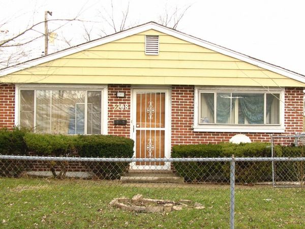 3208 Kinnie Road , Robbins, IL 60472