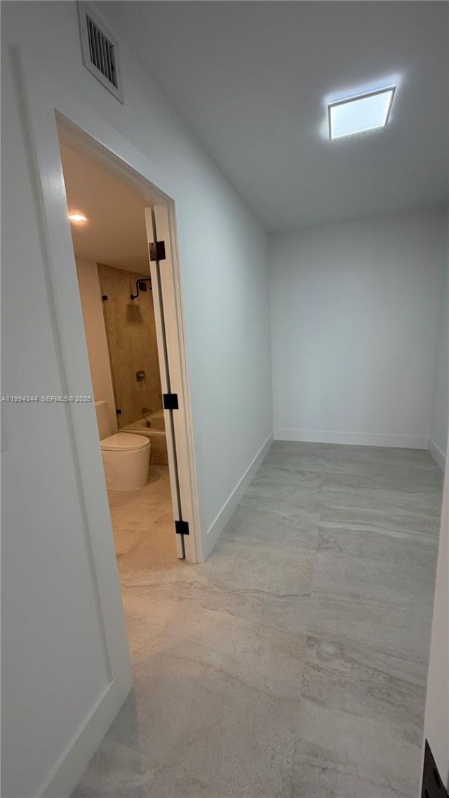 1800 NE 114th St, Unit 605, North Miami, FL 33181 Photo