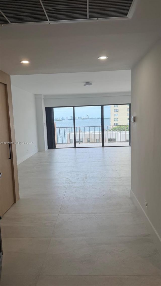 1800 NE 114th St, Unit 605, North Miami, FL 33181 Photo