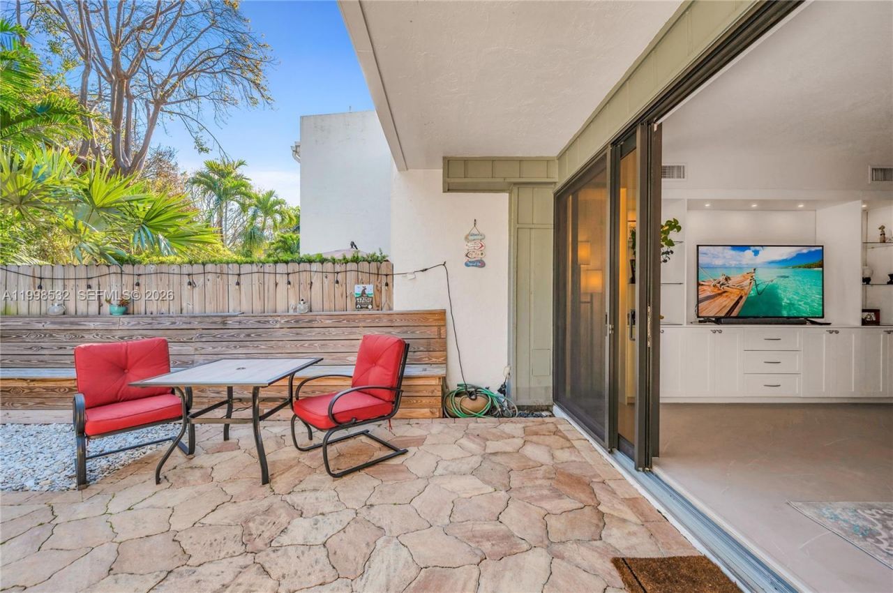 7018 SW 53rd Ln, Miami, FL 33155 Photo