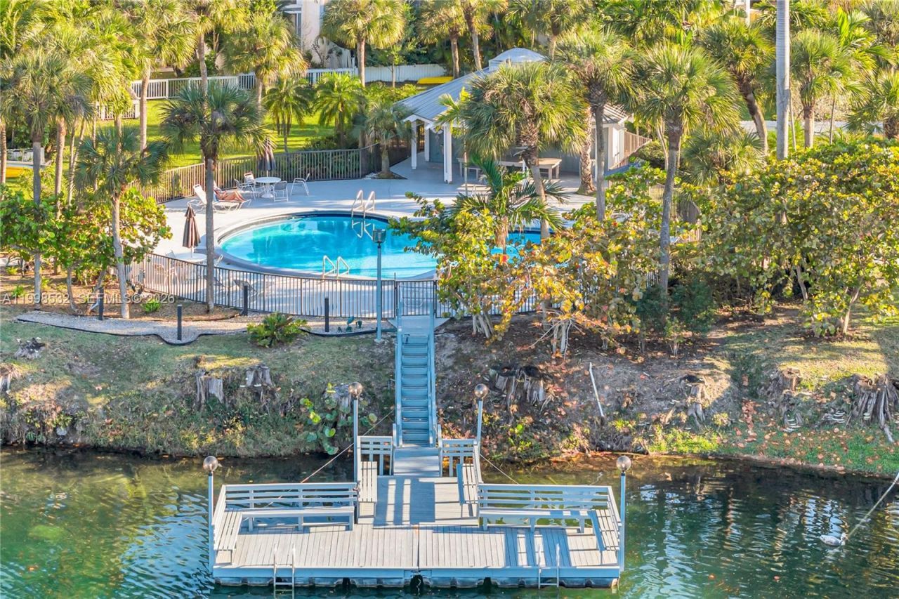 7018 SW 53rd Ln, Miami, FL 33155 Photo