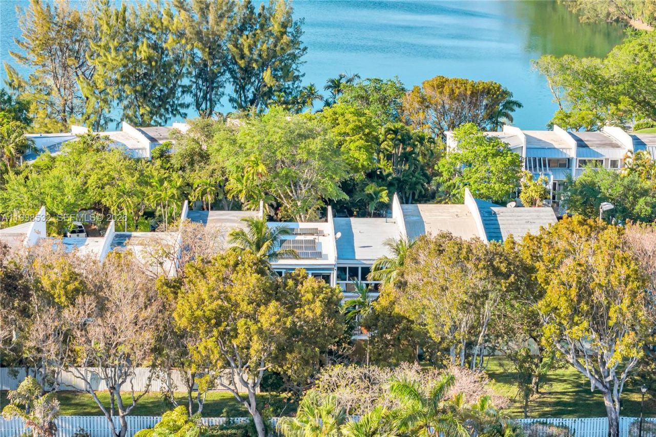 7018 SW 53rd Ln, Miami, FL 33155 Photo