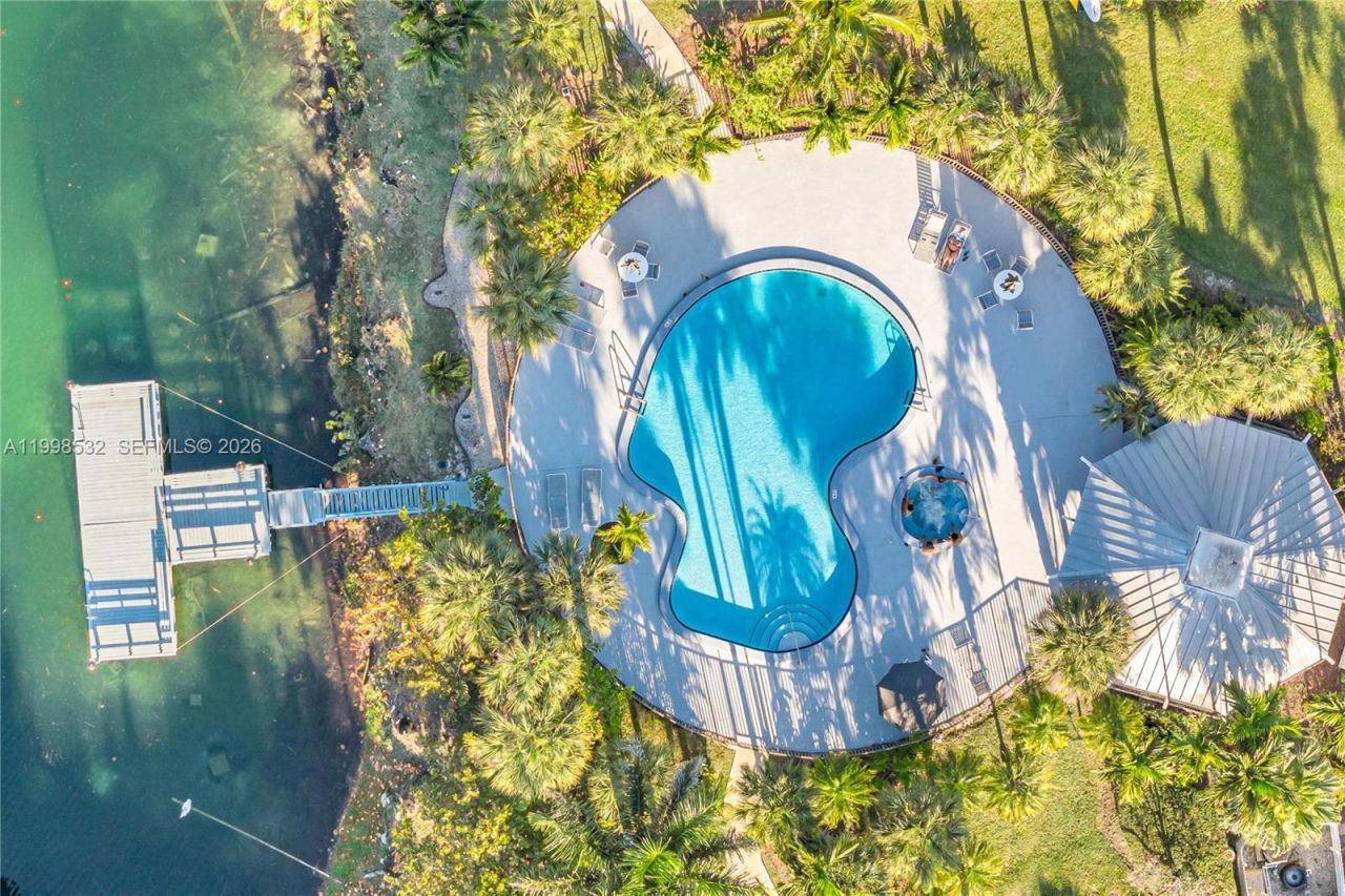 7018 SW 53rd Ln, Miami, FL 33155 Photo