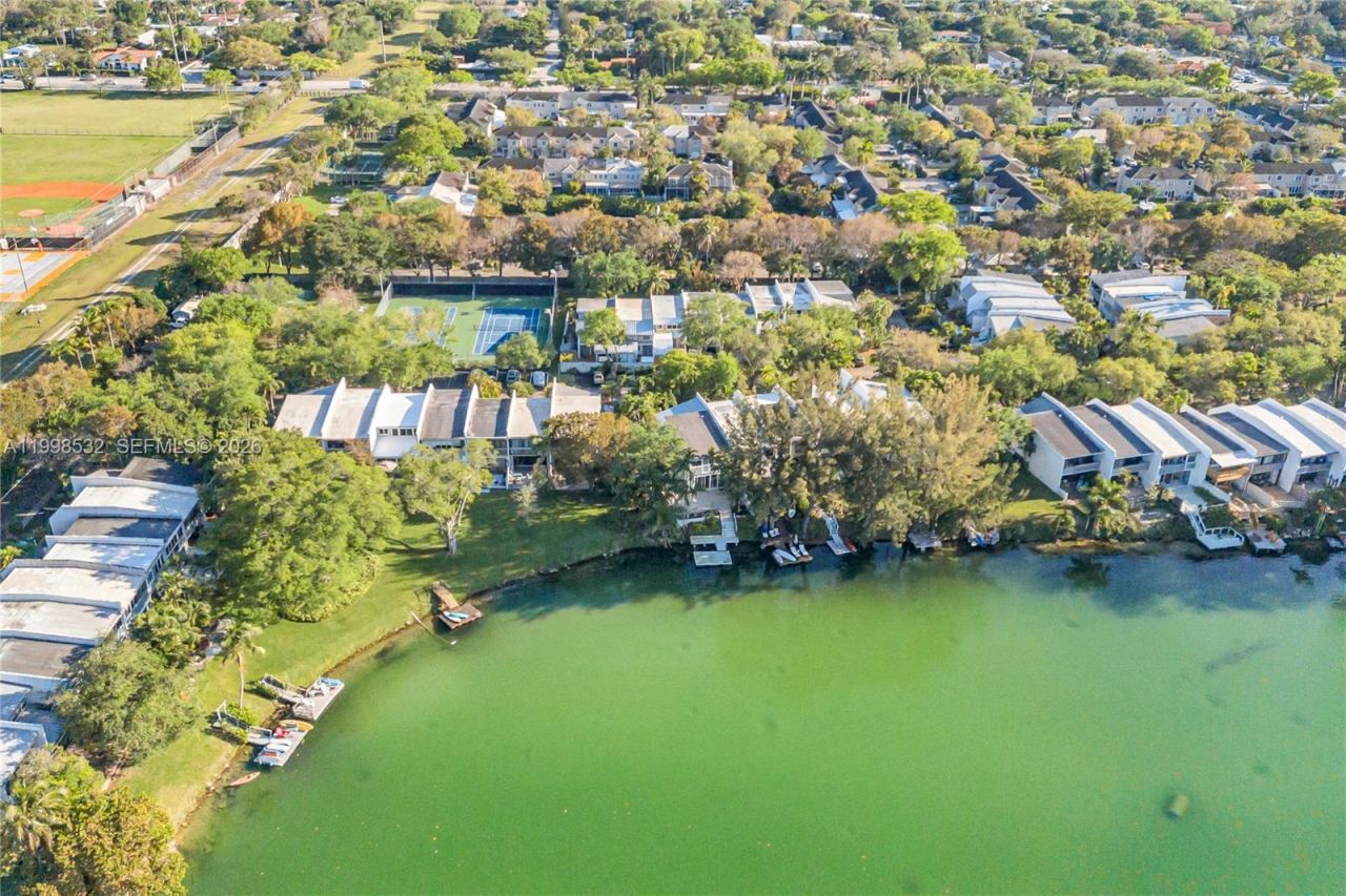 7018 SW 53rd Ln, Miami, FL 33155 Photo