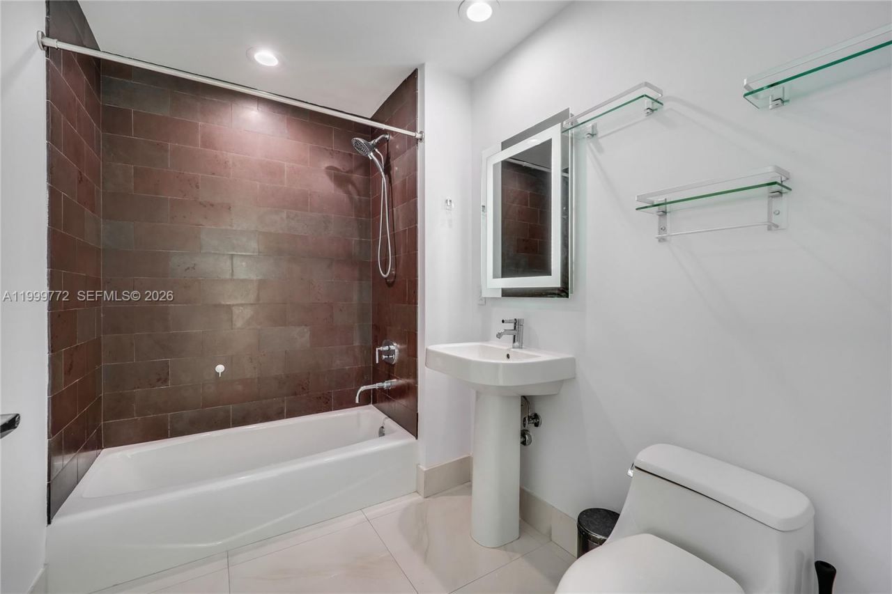 1040 Biscayne Blvd, Unit 1001, Miami, FL 33132 Photo