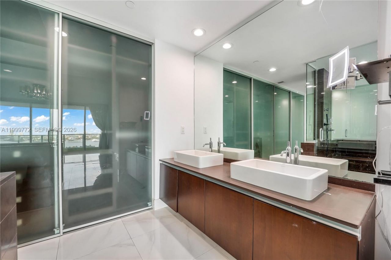 1040 Biscayne Blvd, Unit 1001, Miami, FL 33132 Photo