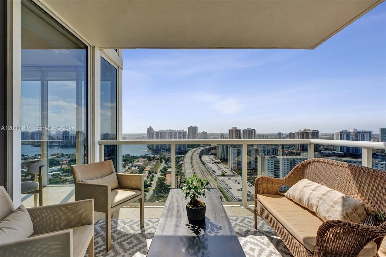 19111 Collins Ave, Unit 2703, Sunny Isles Beach, FL 33160 Photo