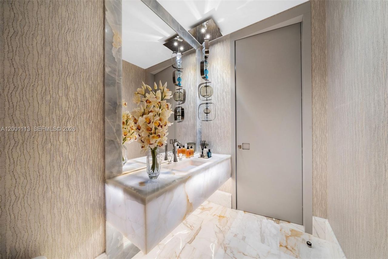 17475 Collins Ave, Unit PH3201, Sunny Isles Beach, FL 33160 Photo