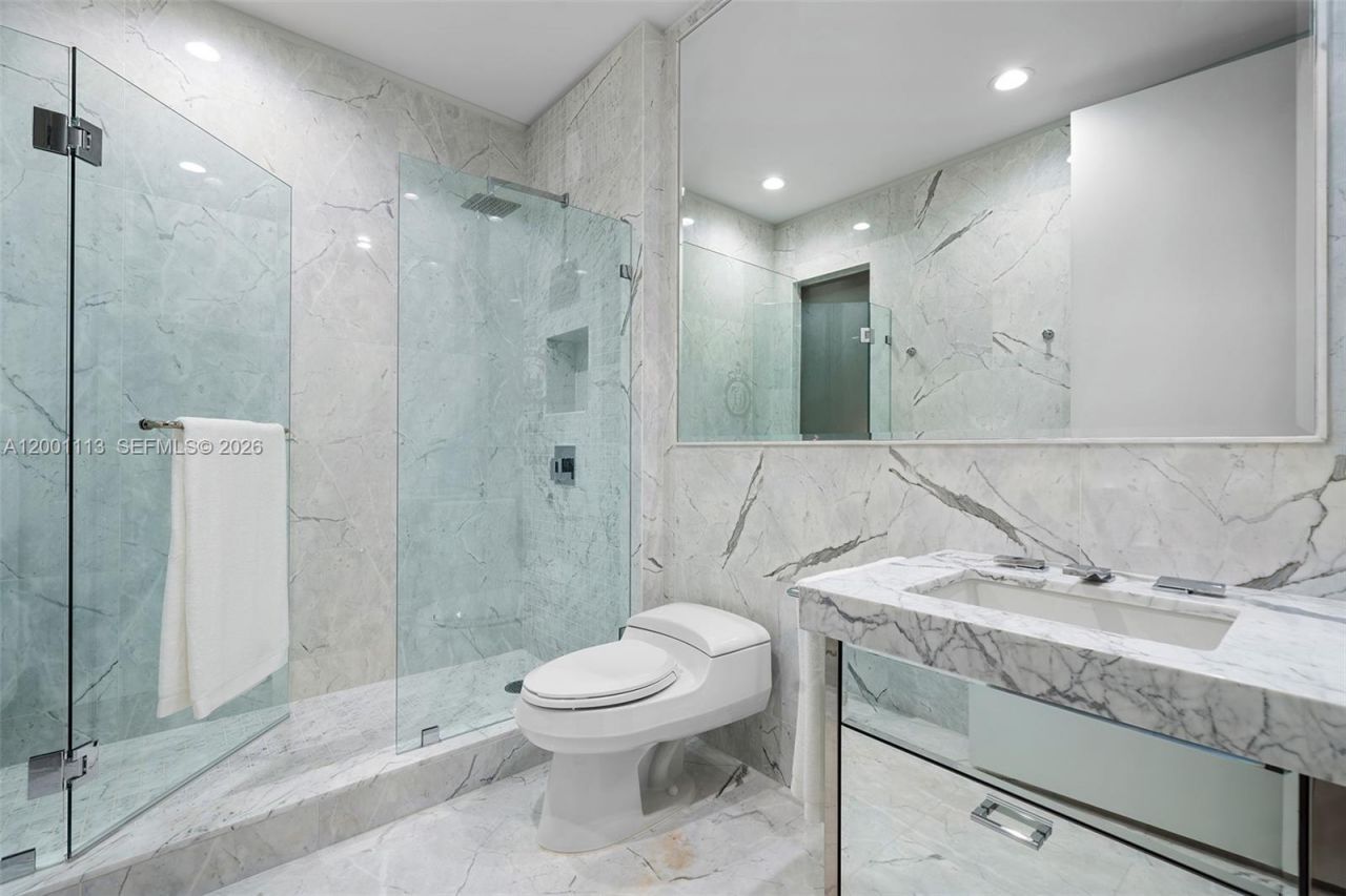 17475 Collins Ave, Unit PH3201, Sunny Isles Beach, FL 33160 Photo