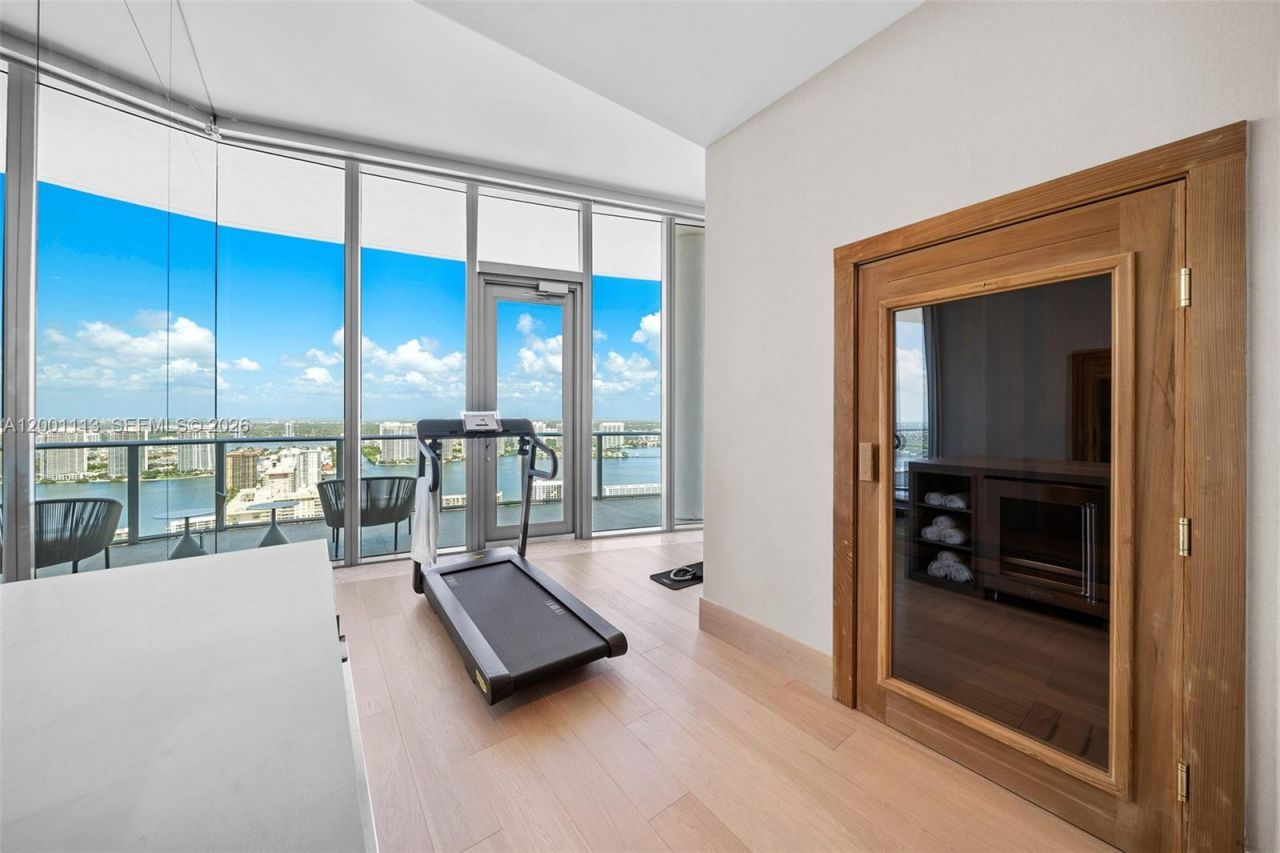 17475 Collins Ave, Unit PH3201, Sunny Isles Beach, FL 33160 Photo
