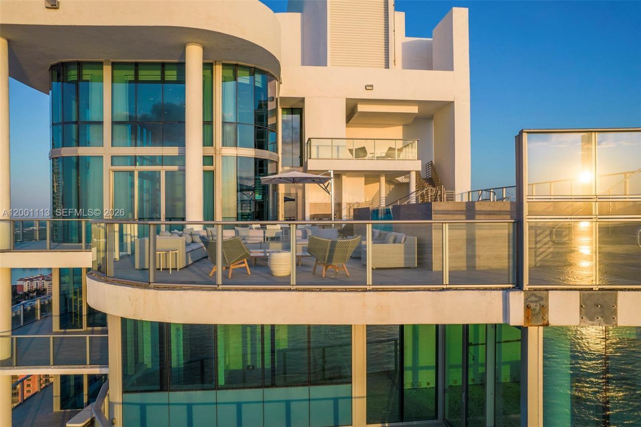 17475 Collins Ave, Unit PH3201, Sunny Isles Beach, FL 33160 Photo