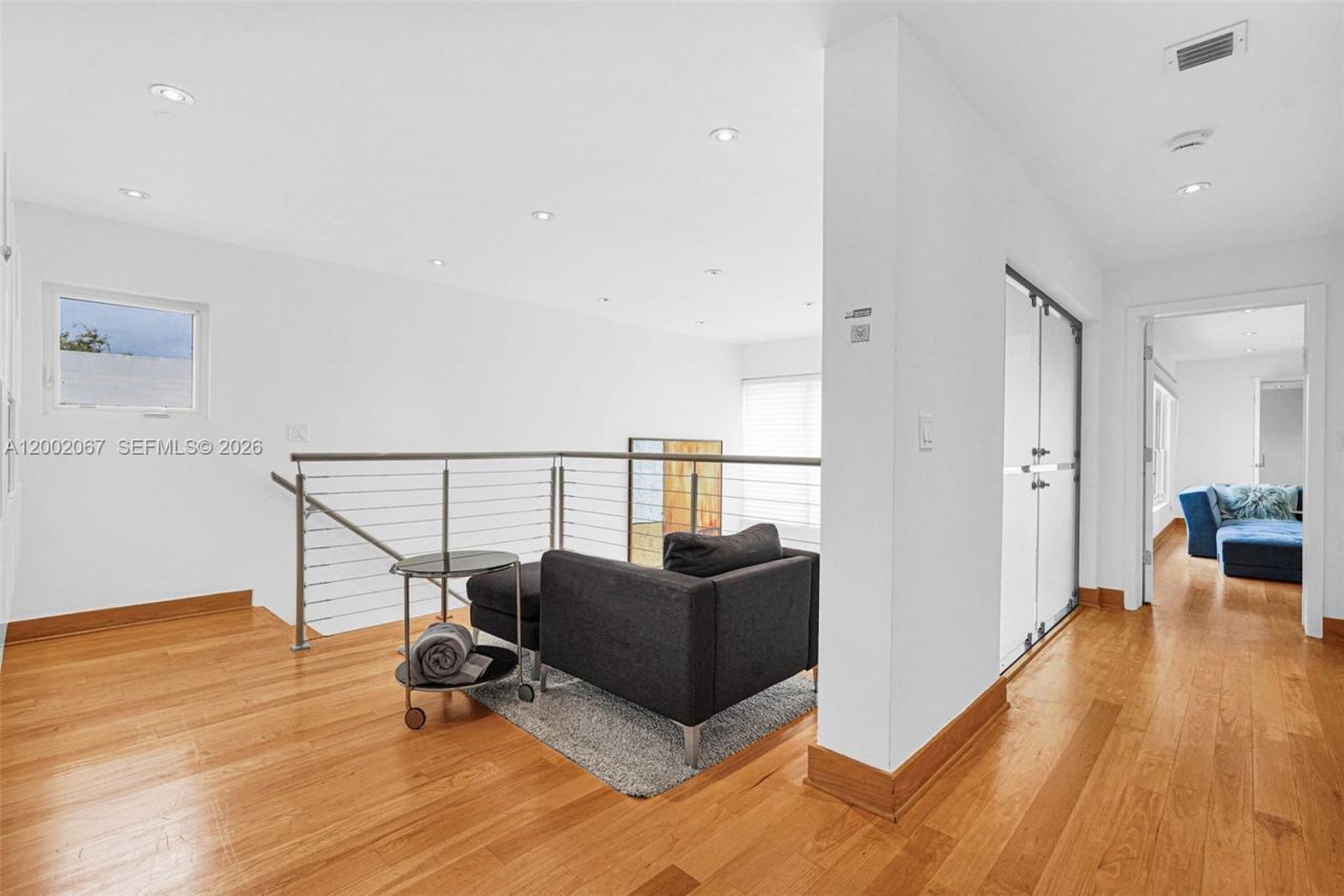 145 Biscay Dr, Bal Harbour, FL 33154 Photo