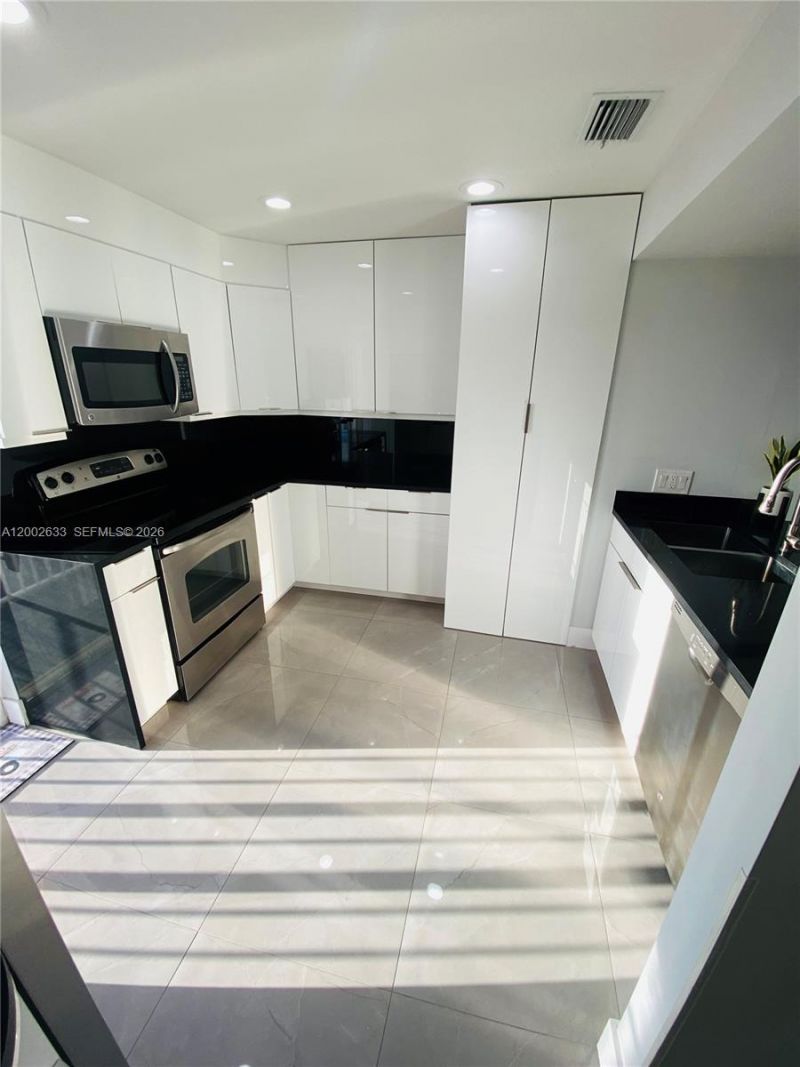 199 SW 12th Ave, Unit 501-C, Miami, FL 33130 Photo