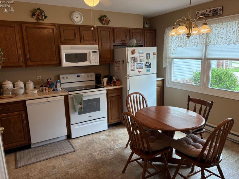 2 Ridgewood Drive, Norwalk, OH 44857 Photo 3