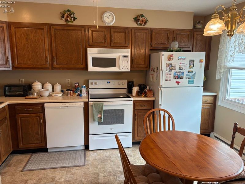 2 Ridgewood Drive, Norwalk, OH 44857 Photo 4