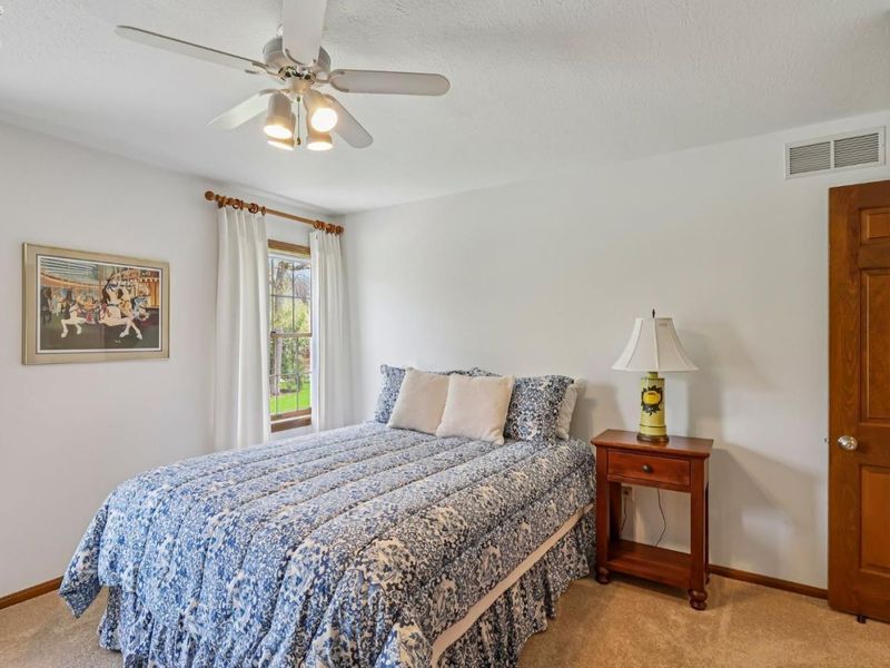 6860 Cliffside Drive, Vermilion, OH 44089 Photo 48