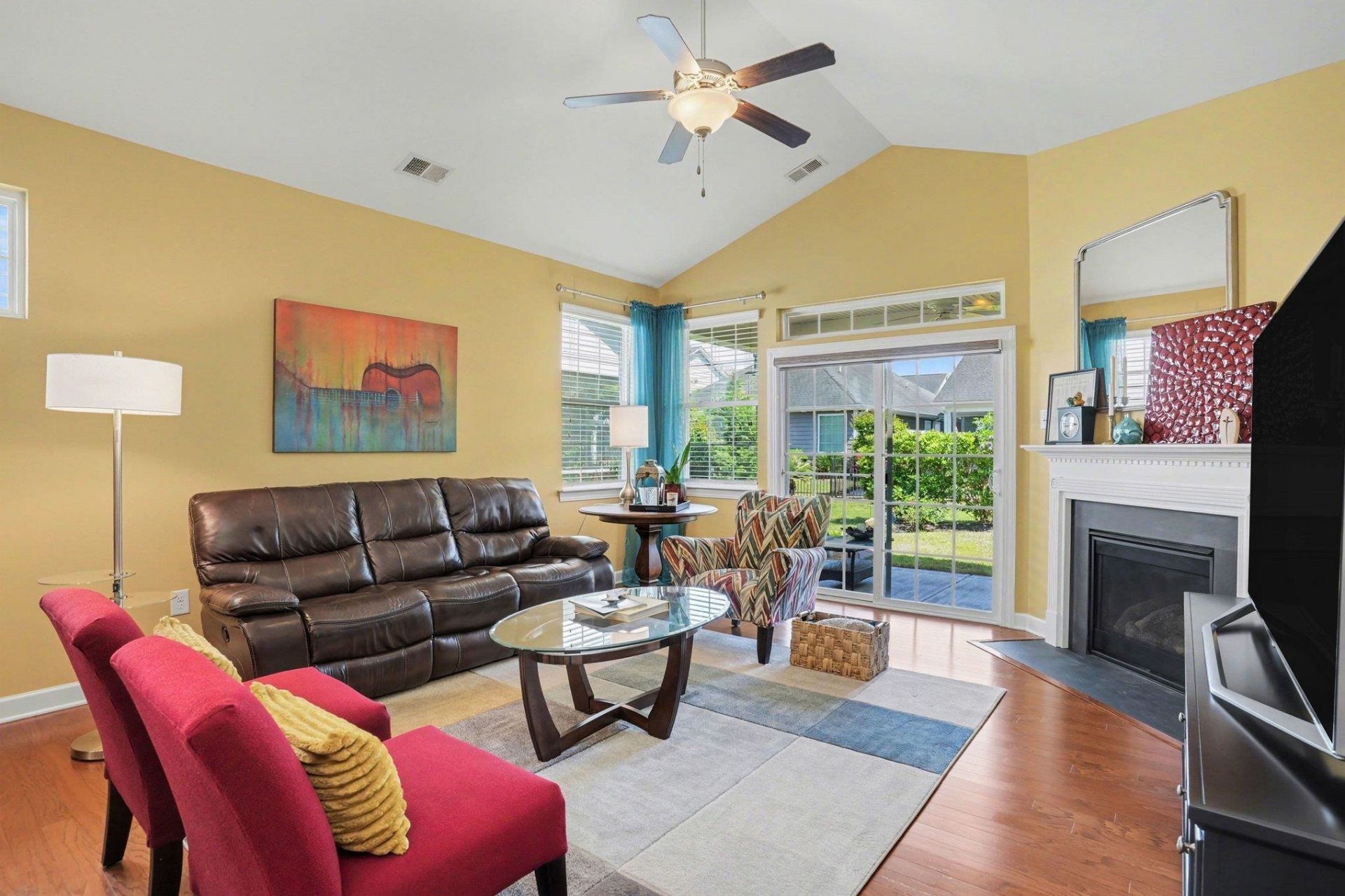 1546 Legacy Loop  Photo 11