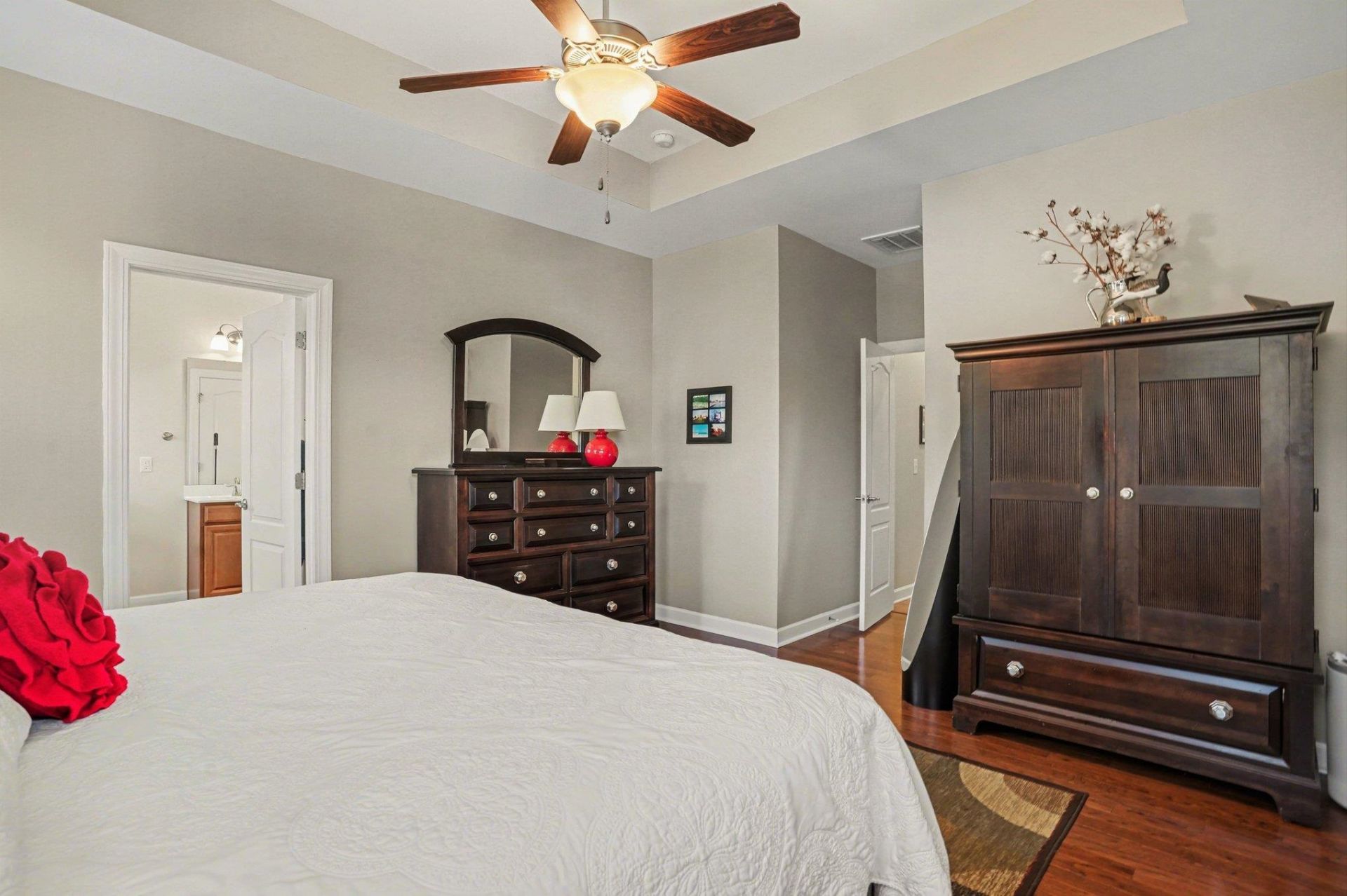 1546 Legacy Loop  Photo 15