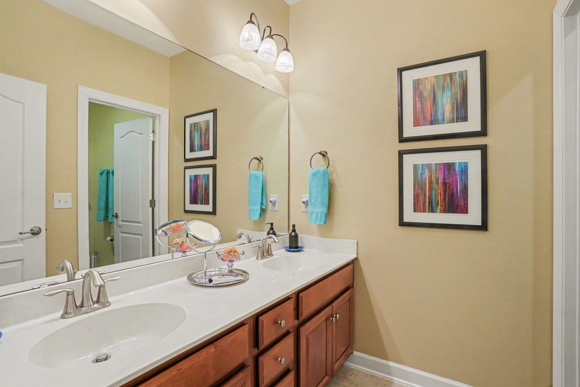 1546 Legacy Loop  Photo 21