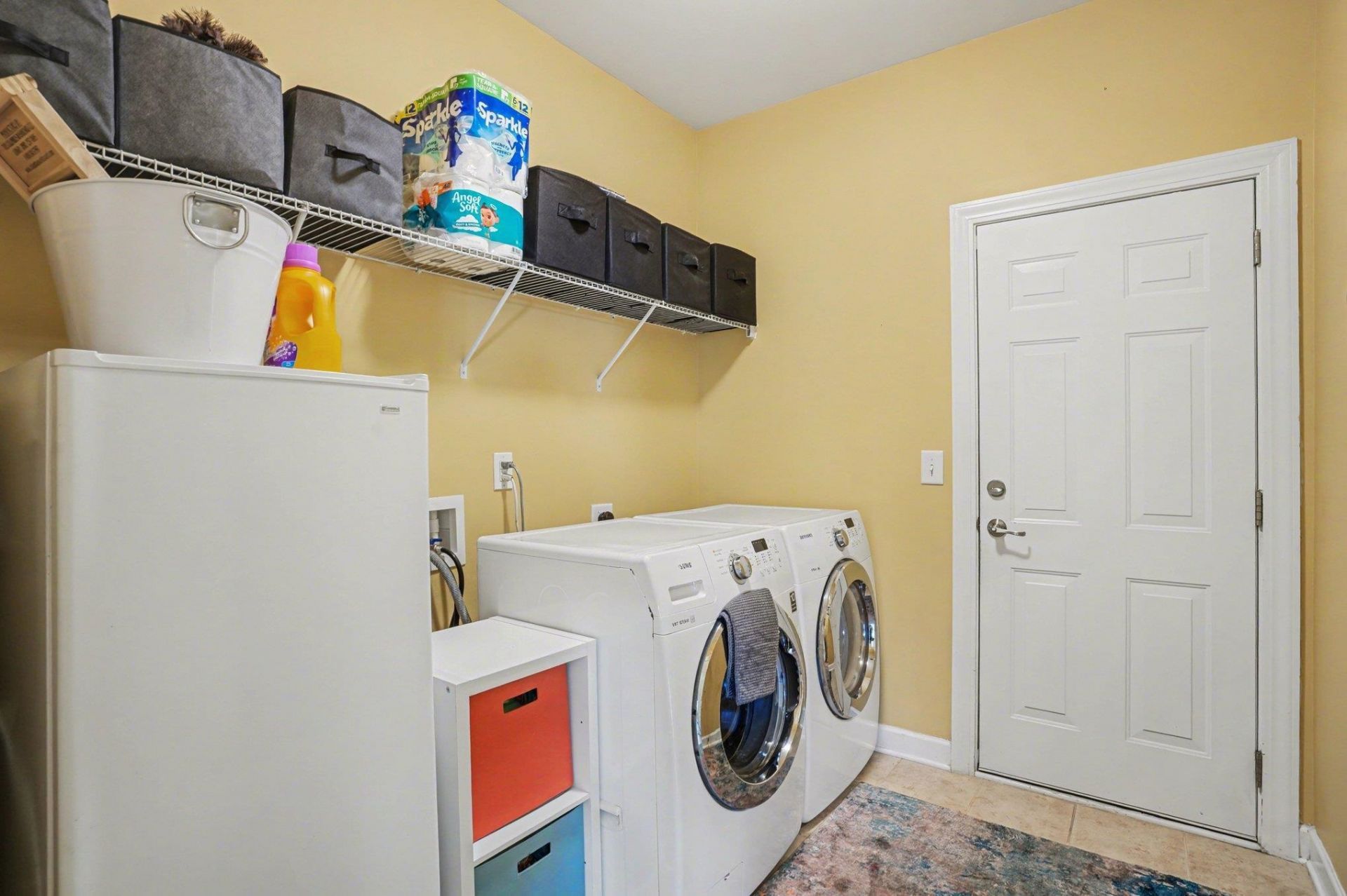 1546 Legacy Loop  Photo 24