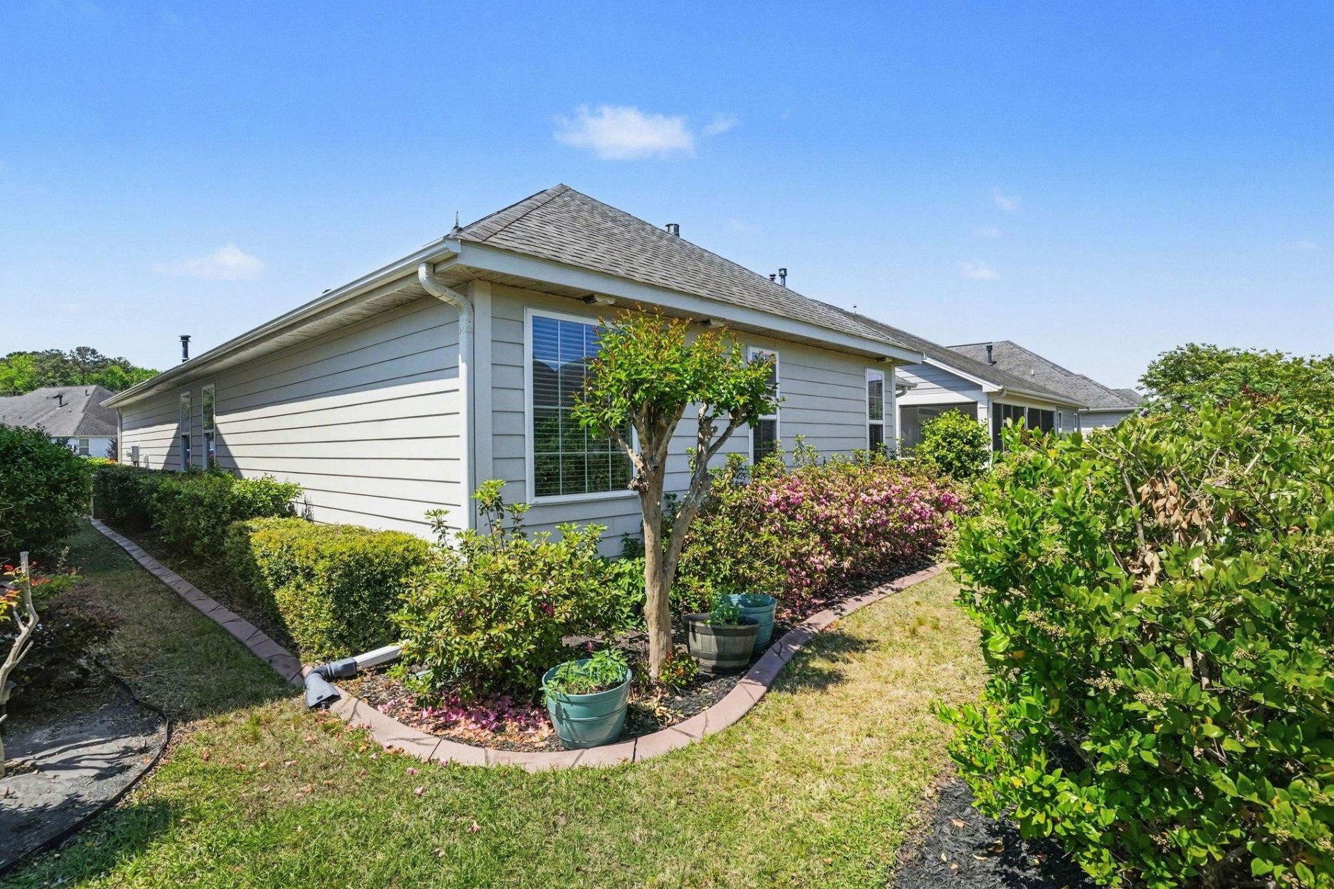 1546 Legacy Loop  Photo 30