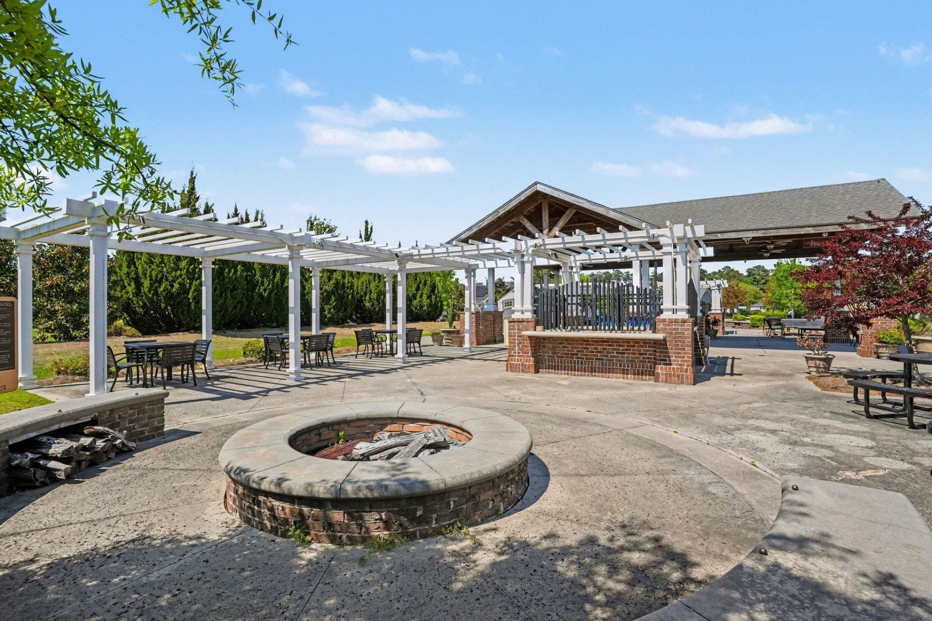 1546 Legacy Loop  Photo 35