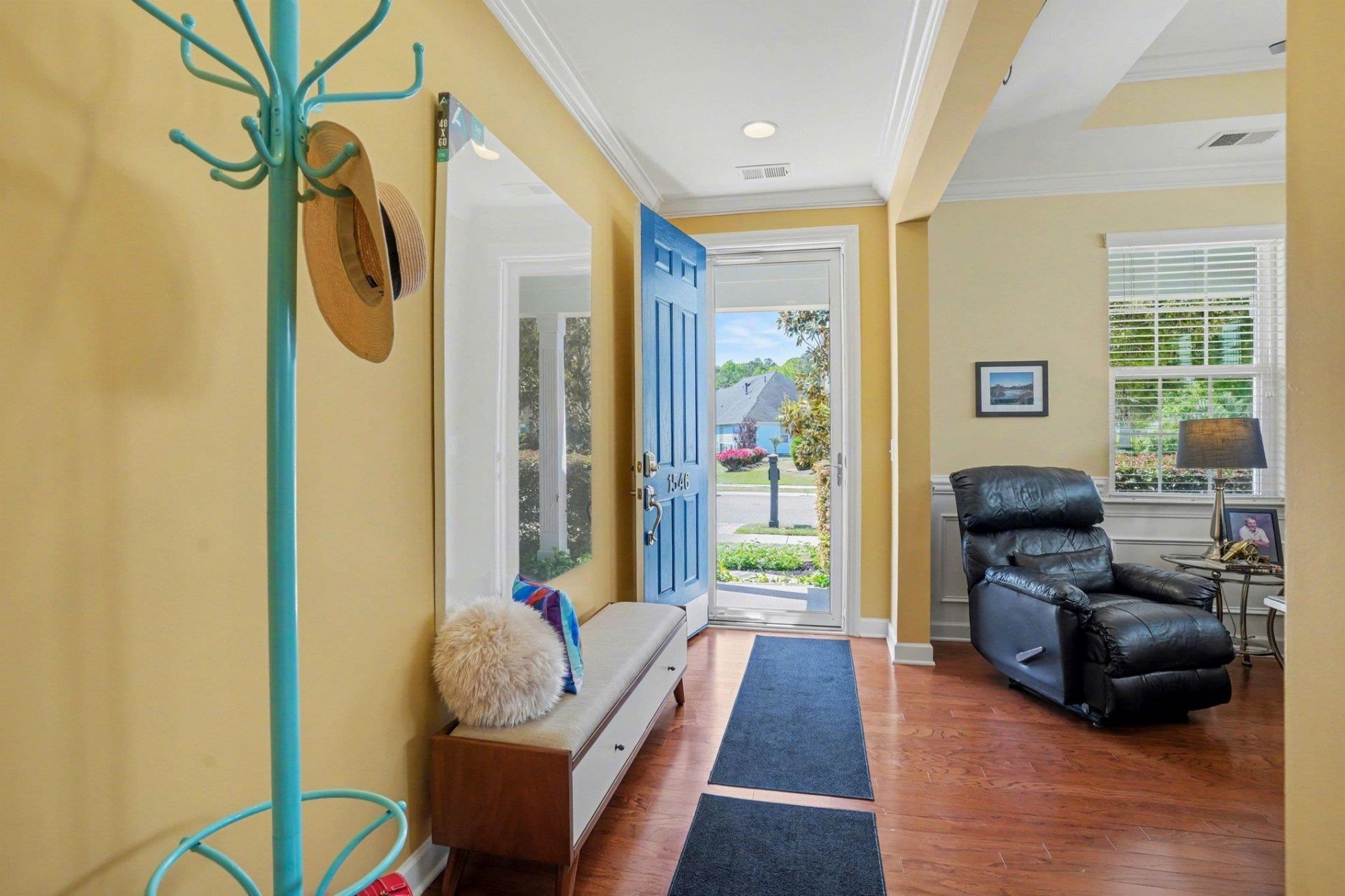 1546 Legacy Loop  Photo 4