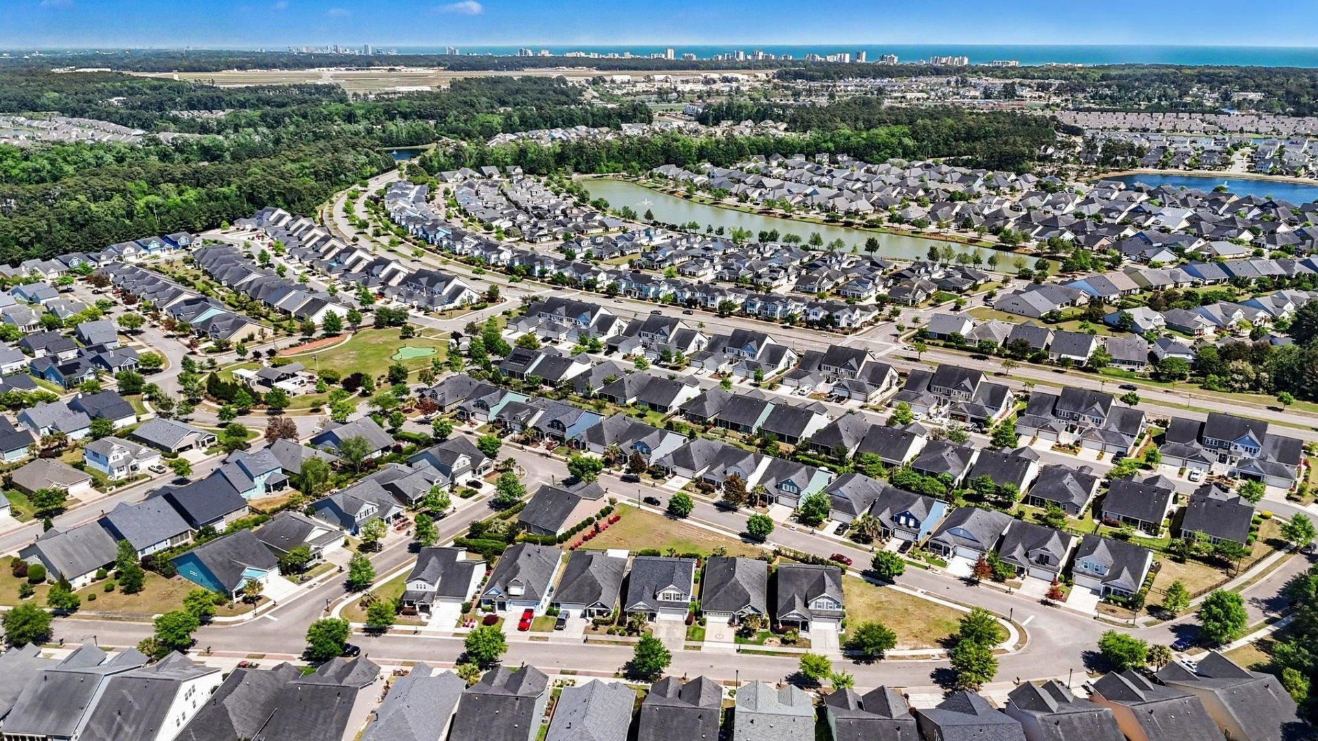 1546 Legacy Loop  Photo 44