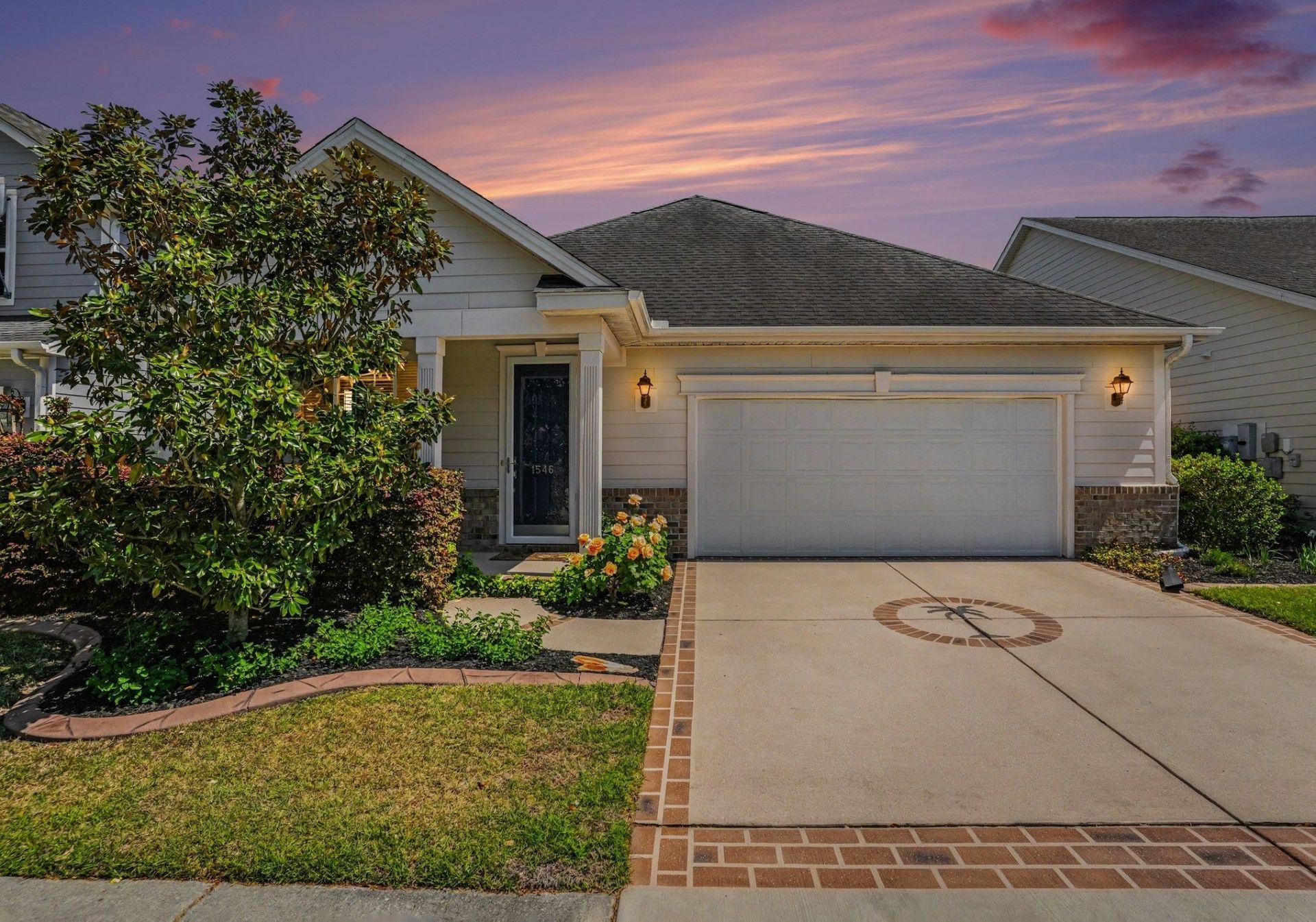 1546 Legacy Loop  Photo 46