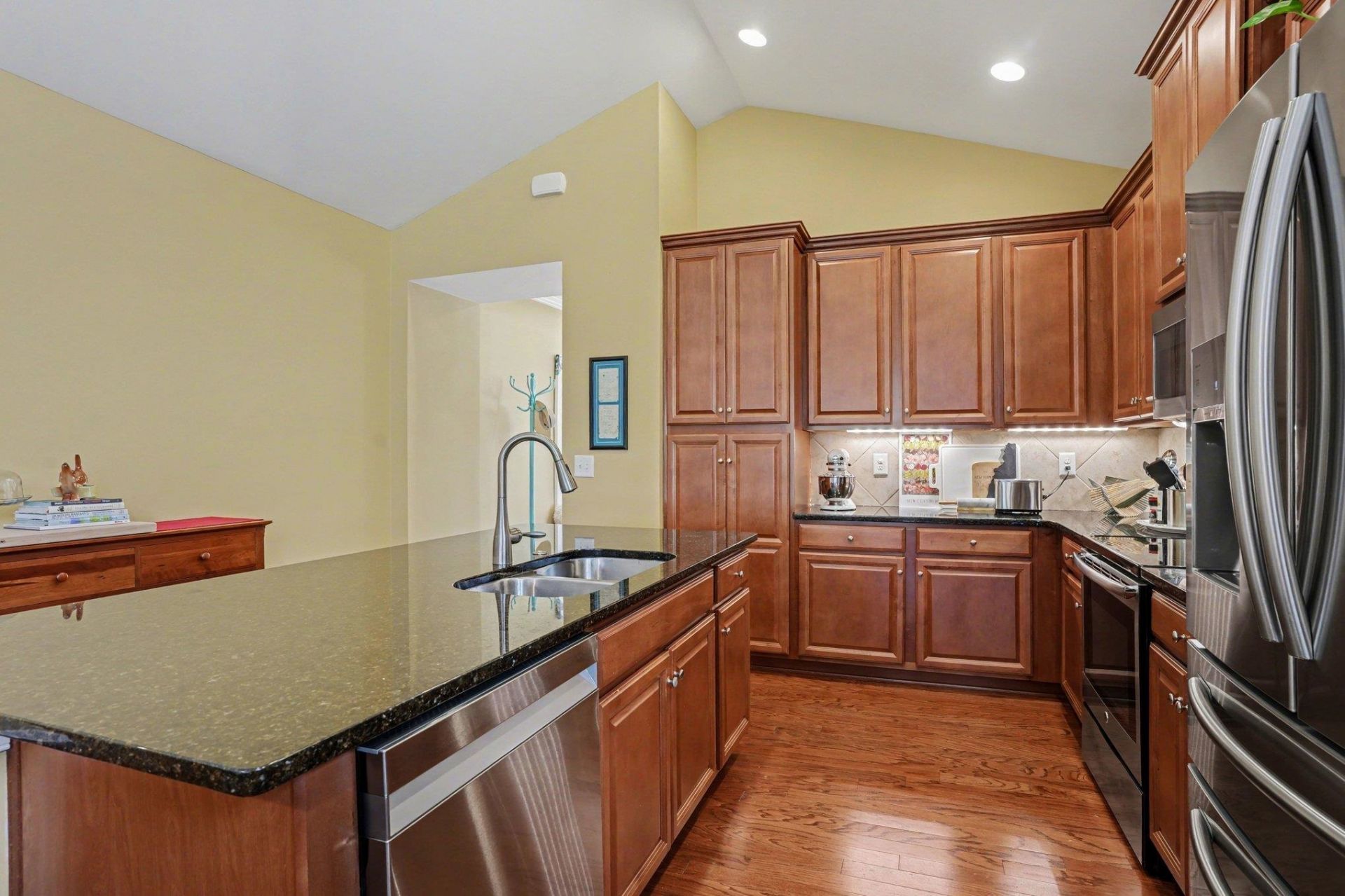 1546 Legacy Loop  Photo 8