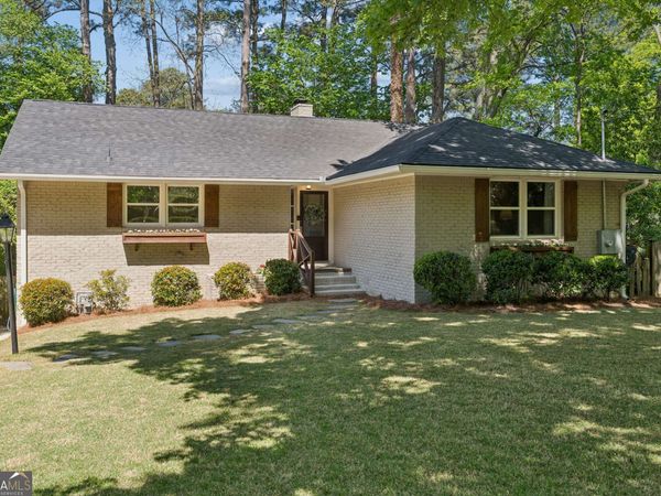 2304 Pembrook Place NE, Atlanta, GA 30324