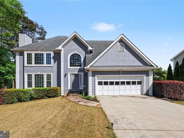 2120 Thorndale Drive SW, Lilburn, GA 30047