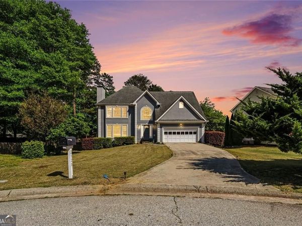 2120 Thorndale Drive SW, Lilburn, GA 30047