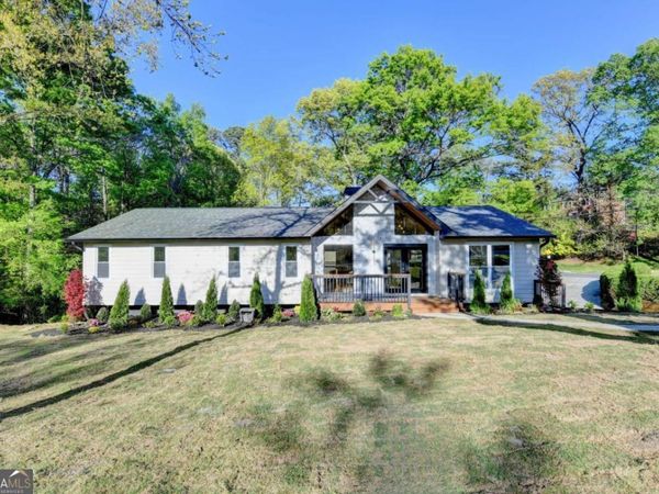 1695 Maple Ridge Drive, Suwanee, GA 30024