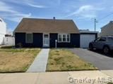 12 Carlton Drive, Massapequa, NY 11758 Main Photo