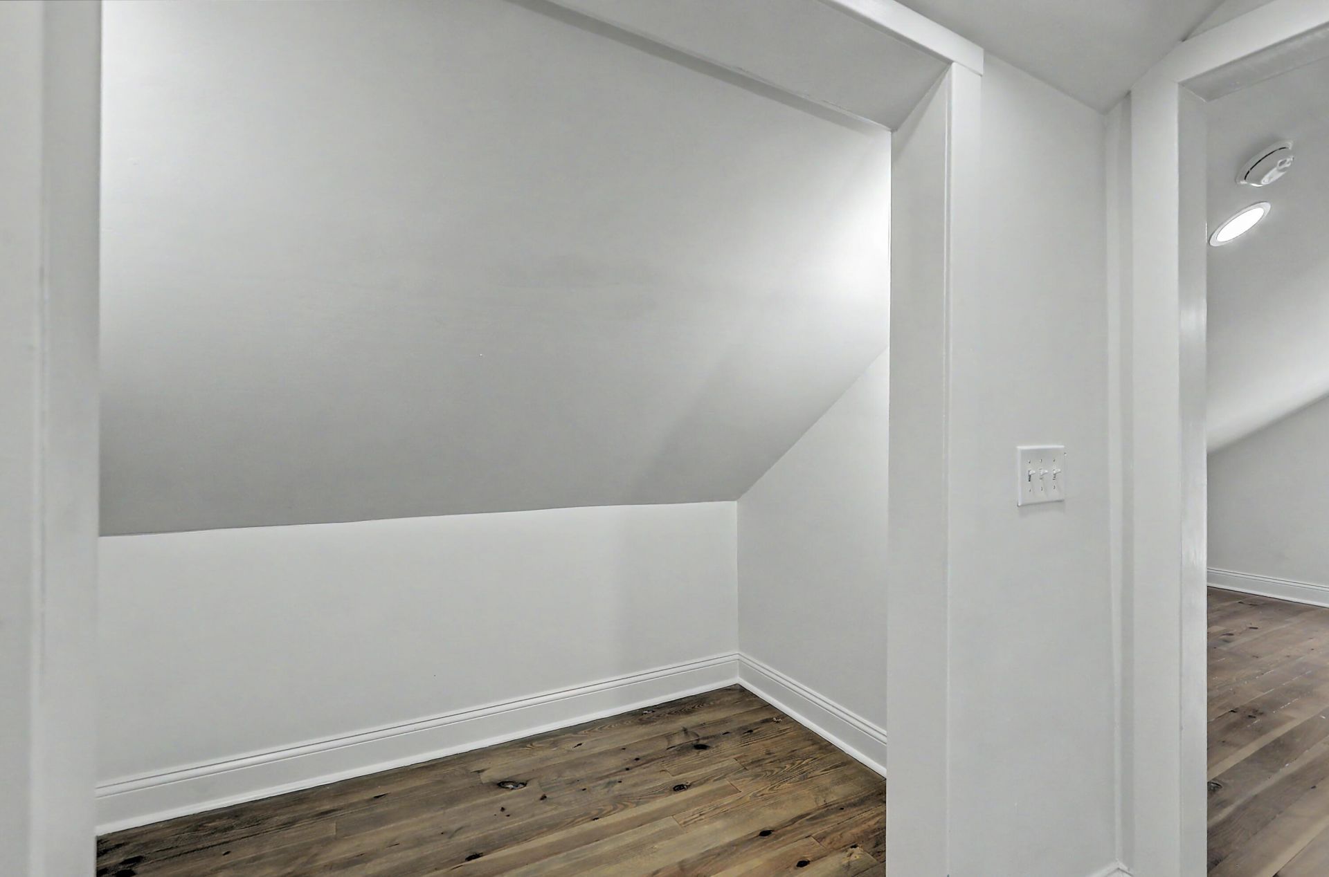 272 Coming Street Photo 32