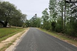 446 Marsh Road  photo 4