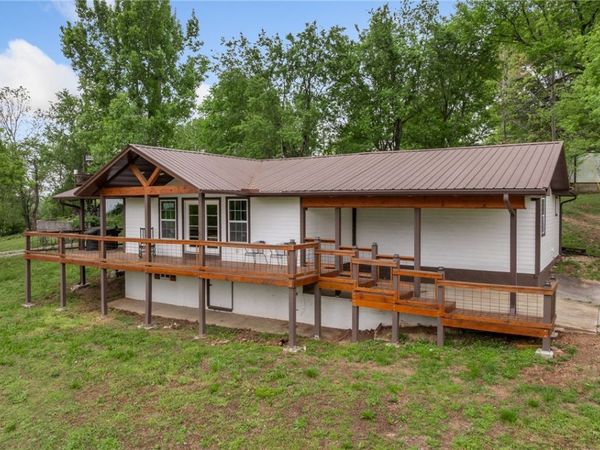 14362 Arena Road , Lead Hill, AR 72644