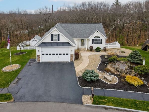 5 Patriot Way, Lowell, MA 01854