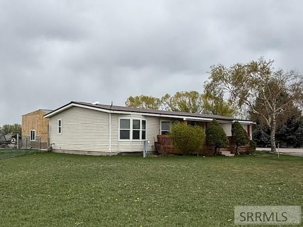 847 N 800 E, SHELLEY, ID 83274