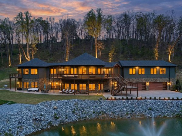 1751 Cayce Springs Rd, Thompsons Station, TN 37179