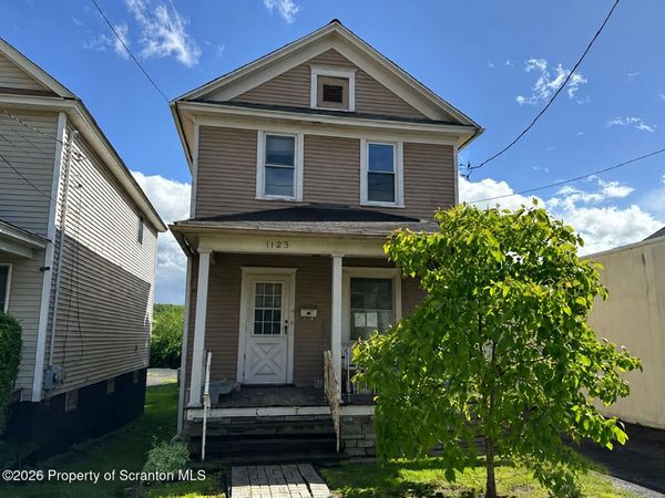 1125 Main Street, Peckville, PA 18452