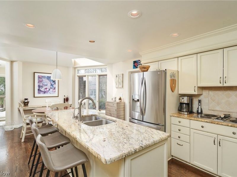 483 Beaverbrook Drive, Bath, OH 44333 Photo 10