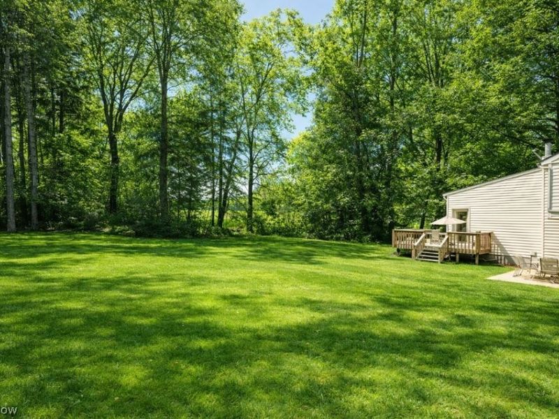 483 Beaverbrook Drive, Bath, OH 44333 Photo 13