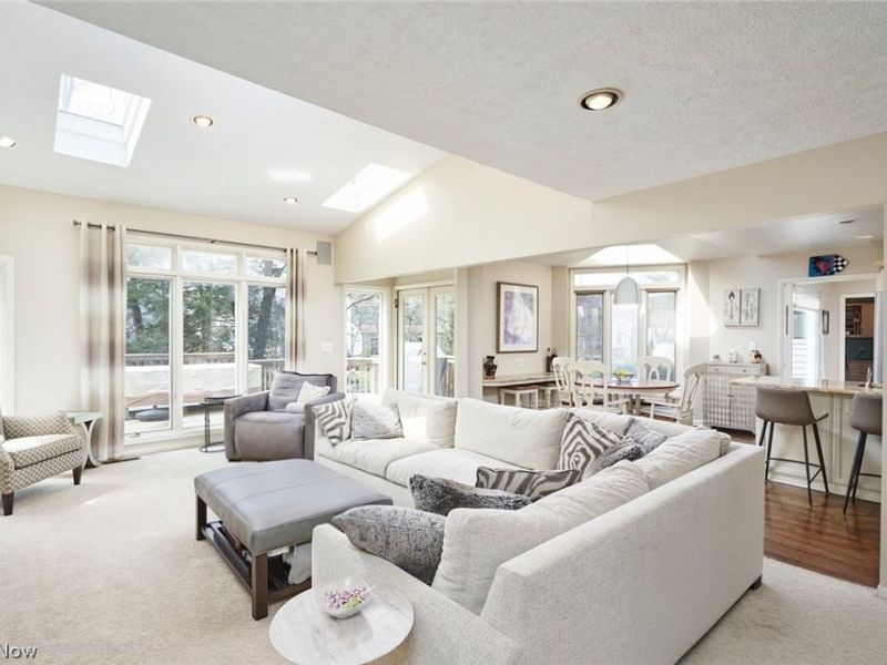 483 Beaverbrook Drive, Bath, OH 44333 Photo 6