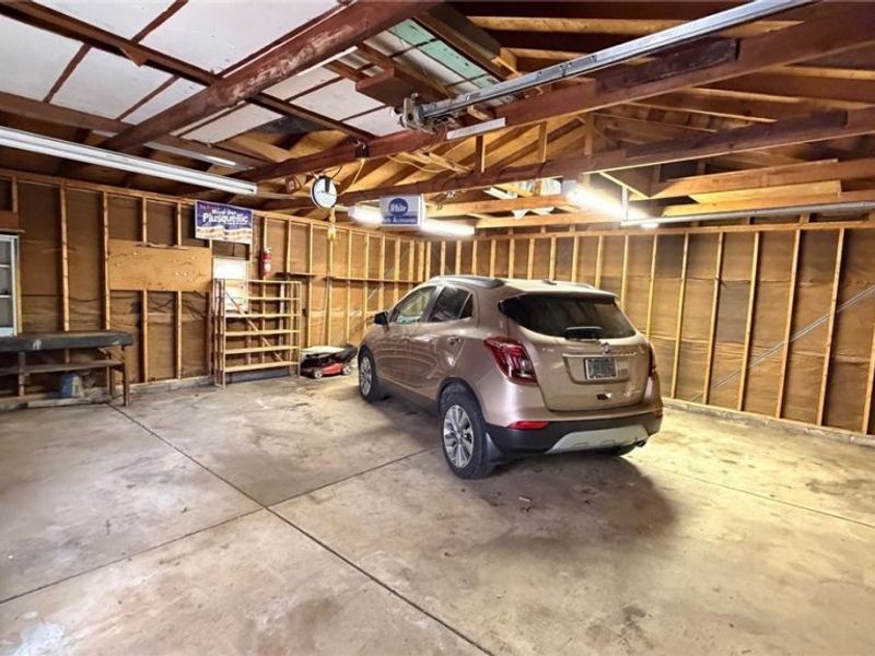 864 Lindsay Avenue, Akron, OH 44306 Photo 11