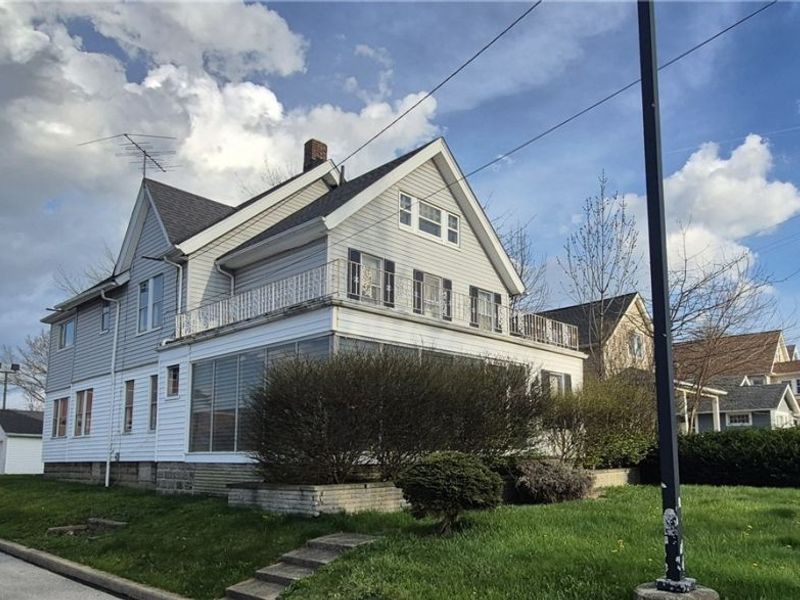 2023 Warren Road, Lakewood, OH 44107 Photo 2